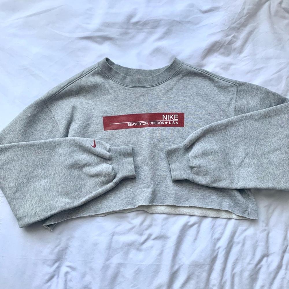 Rare Vintage Nike Grey Cropped Sweater✔️